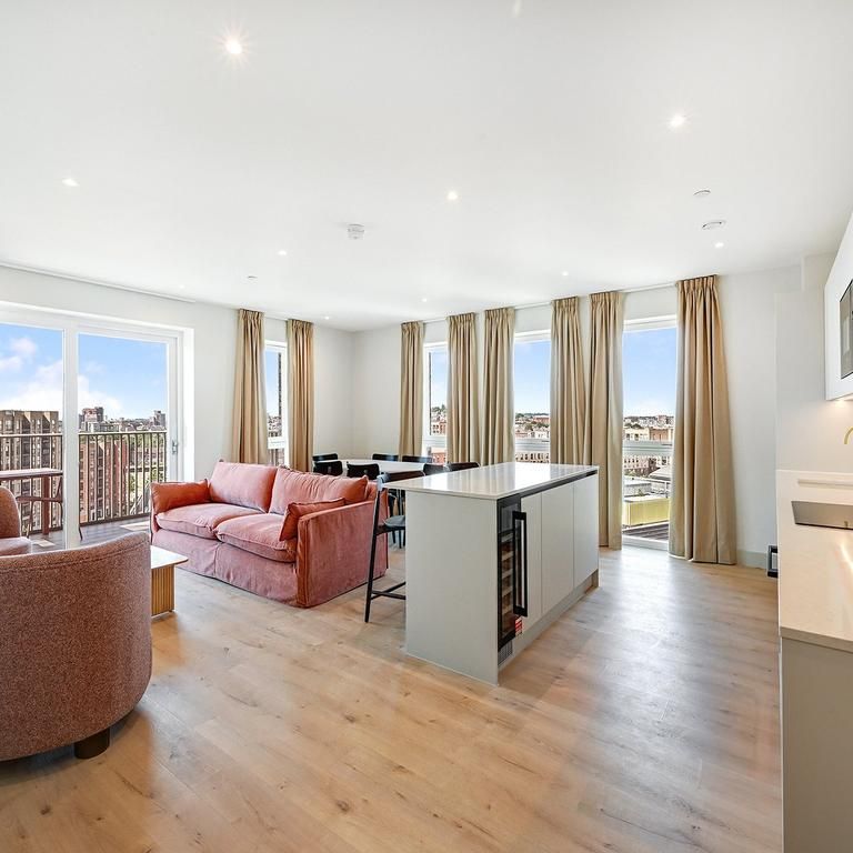 3 bedroom apartment to rent - Photo 1