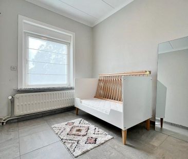 Instapklare bel-etage met garage, tuin en 3 slaapkamers. - Photo 3