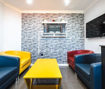 2 Bed Flat, Reading, RG1 - Photo 2