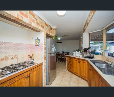 2/42 Raleigh Street, Carlisle, WA 6101 - Photo 3