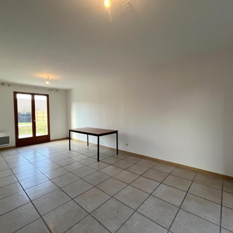 MUIZON - Maison d'habitation de Type 5 d'environ 86m² habitables avec garage et jardin - Photo 1