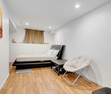 For Lease - 160 Deerfox Drive, Barrhaven, Ontario - Photo 2