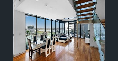 LUXURY FULLY FURNISHED PENTHOUSE – FLEXIBLE LIVING IN PERTH CBD - Photo 3