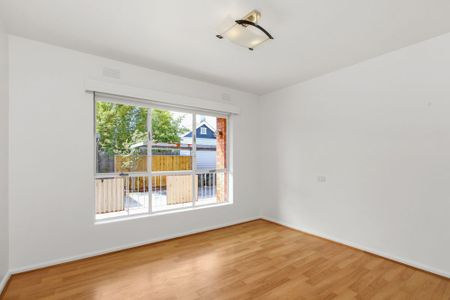 A PERFECT COMPLEMENT TO THE WILLIAMSTOWN LIFESTYLE! - Photo 4