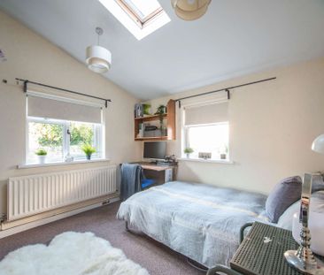 Unique architectural layout with distinct zones - a fun place to live! - Photo 2