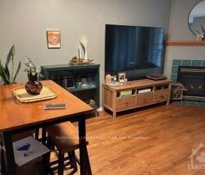 For Lease - 112E Centrepointe Drive, South of Baseline to Knoxdale,... - Photo 2