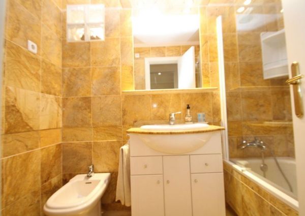 Apartamento bajo en Calas de Campoamor.