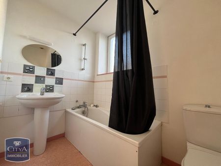Location Appartement 2 pièces 55m² PONT DE VEYLE 01290 - Photo 2