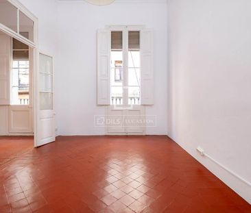 Barcelona, Catalonia 08012 - Photo 5