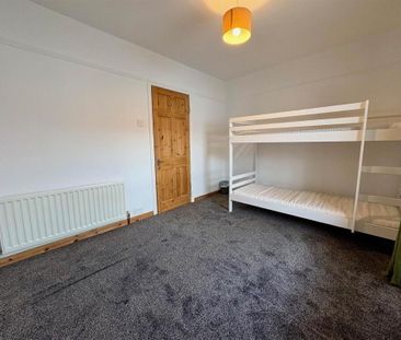 31 Glenvarlock Street, Belfast, BT5 5GS - Photo 6