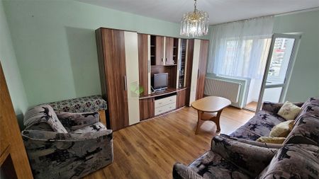 Apartament 3 camere zona Judetean mobilat-utilat 400 Euro - Photo 2