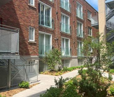 STUDIO RENOVE AVEC VUE IMPRENNABLE SUR UN JARDIN PRIVÉ - Photo 4