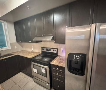 For Lease - 15 Cathedral High Street, Markham, Ontario - Photo 5