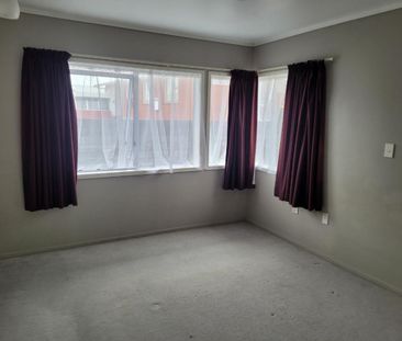 2/110 Young Street, Lynmouth, New Plymouth - Photo 1