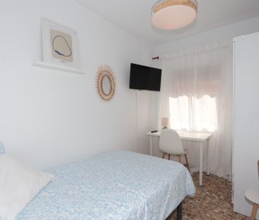 Room - Cartagena (José Maria de la Puerta) - Photo 6