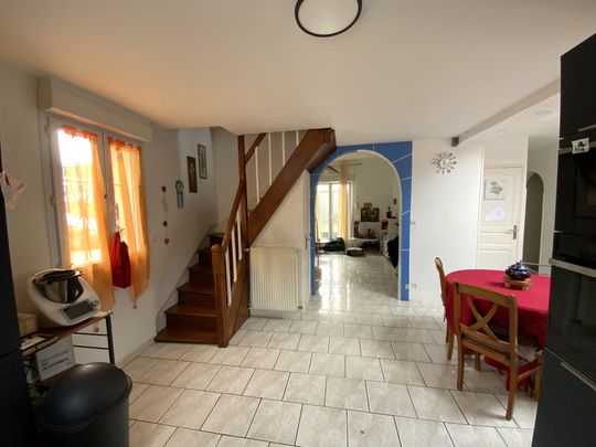 Location Maison 4 pièces 102m² EVREUX 27000 - Photo 1
