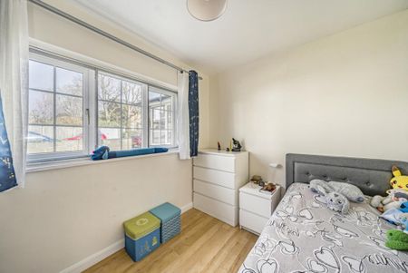 3 bedroom bungalow to rent - Photo 4