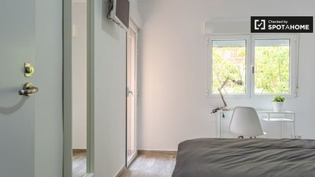 valencia, Valencian Community 46022 - Photo 3