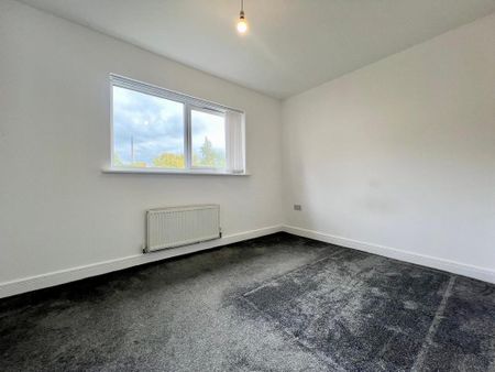 2 bedroom semi-detached house to rent - Photo 4