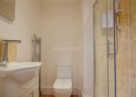6 bedroom terraced house to rent - Photo 5