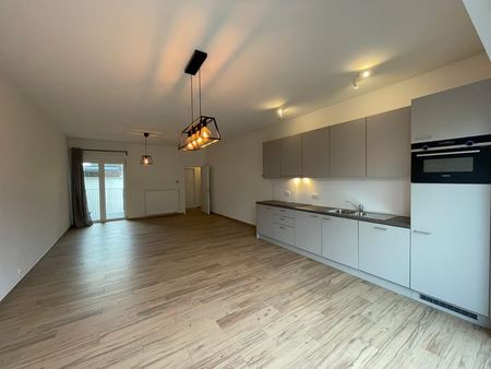 Appartement te huur - Photo 2