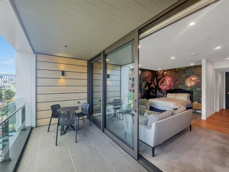 Immaculately Presented, Fully Furnished Studio ... - Photo 4