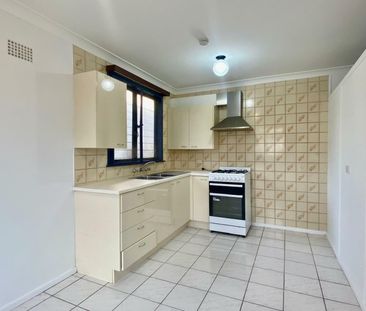 15 Offenbach Ave, Emerton NSW 2770 - House For Rent | Domain - Photo 6