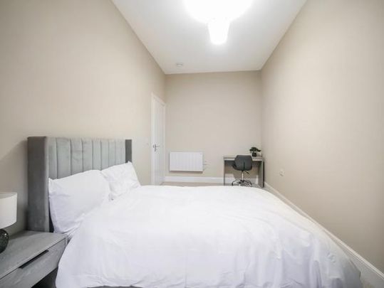 3 bedroom apartment to rent - Photo 1