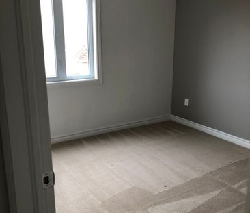 For Lease - 139 Harthill Way Unit# C, Barrhaven, Ontario - Photo 3