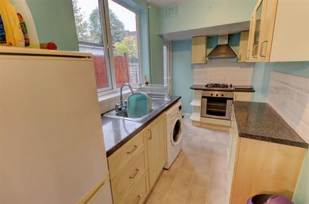 2 BED Semi-detached house To rent - Photo 5