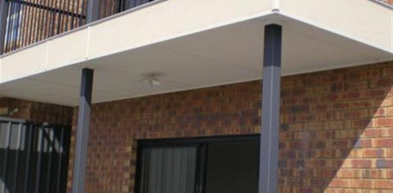 Modern 3-Bedroom Townhouse with Garage & Great Features - Photo 2