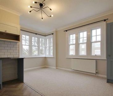 St Michaels Lodge, St. Michaels Road, Worthing, BN11 - Photo 4