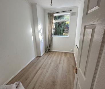 2 Bed Maisonette, Beulah Hill, SE19 - Photo 2