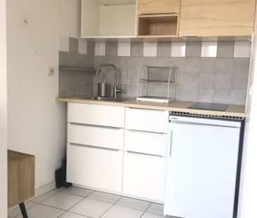 Location Appartement 1 pièce 28m² - Photo 5