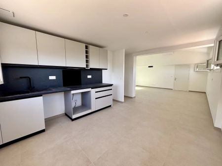 Location Appartement 4 pièces 80m² ST ANDRE DE LA ROCHE 06730 - Photo 5