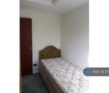 2 bedroom semi-detached house to rent - Photo 5