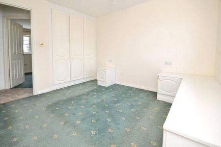 Garrison Close, Hounslow, TW4 5EZ - Photo 3