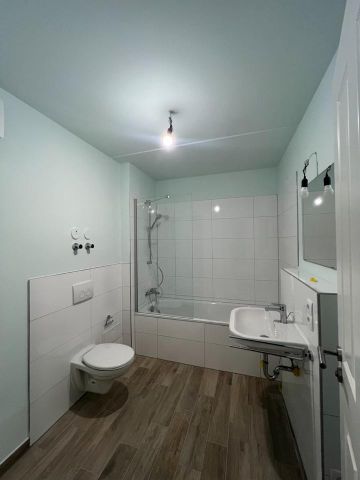 Modern, top Lage, gute Aufteilung und gr. Südwestbalkon - Foto 3