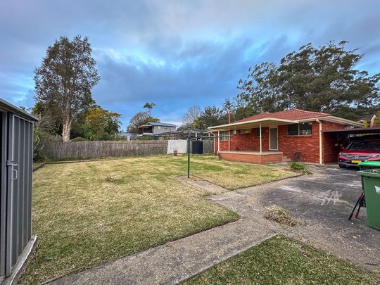 216 Brisbane Water Drive, Point Clare NSW 2250 - Photo 1