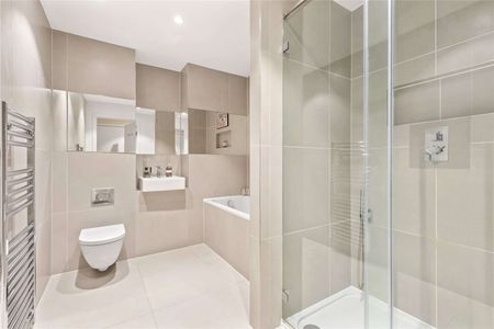 A one bedroom apartment with balcony. - Photo 2