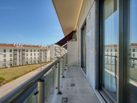 3 room luxury Apartment for rent in Lumiar, Lisbon - Photo 4