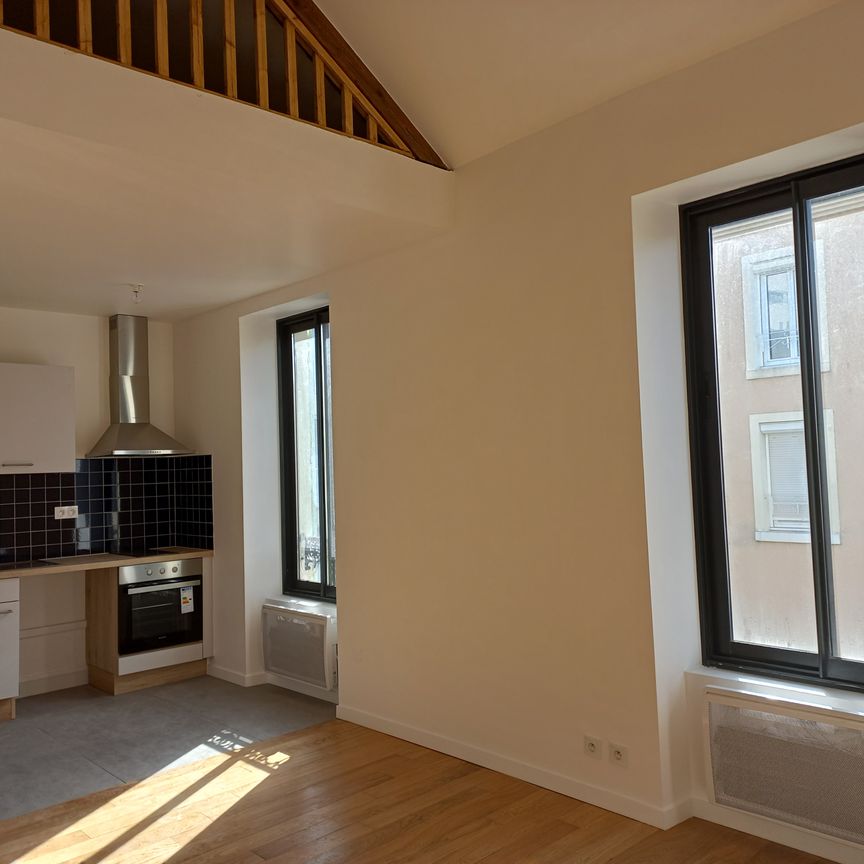 Location Appartement 1 pièce 21m² VICHY 03200 - Photo 1