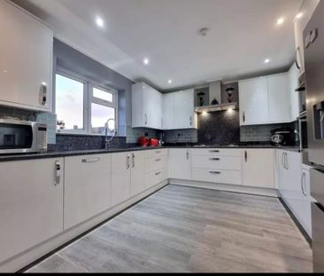 Room in a Shared House, Howard Road, IG11 - Photo 5