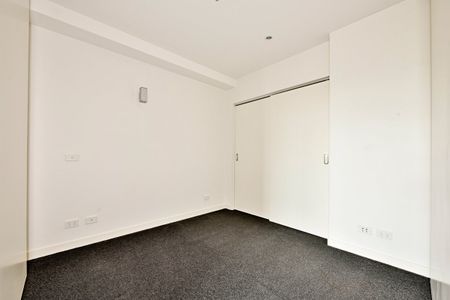 Register to View- Modern 1 bedroom apartment in a Vibrant location. - Photo 4