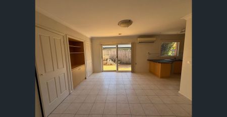 Private villa in prime location - Photo 2