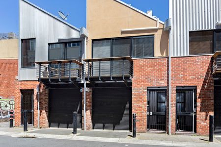 3 Hillingdon Place, Prahran VIC 3181 - Townhouse For Rent | Domain - Photo 5