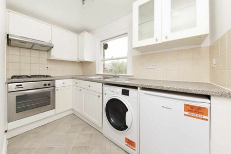 Lancaster Road, Finsbury Park, N4 - Photo 4