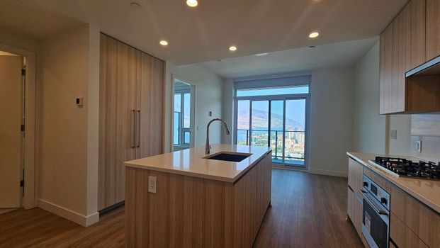 1 BED – DOWNTOWN, 29TH FLOOR OF THE NEW ELI BUILDING! - Photo 1