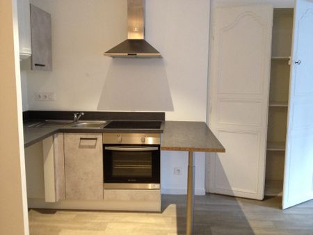 Location Appartement 2 pièces 35m² - Photo 3