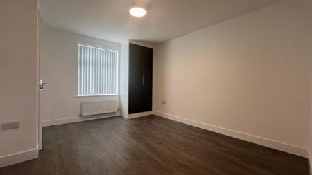 7 bedroom detached house to rent - Photo 3